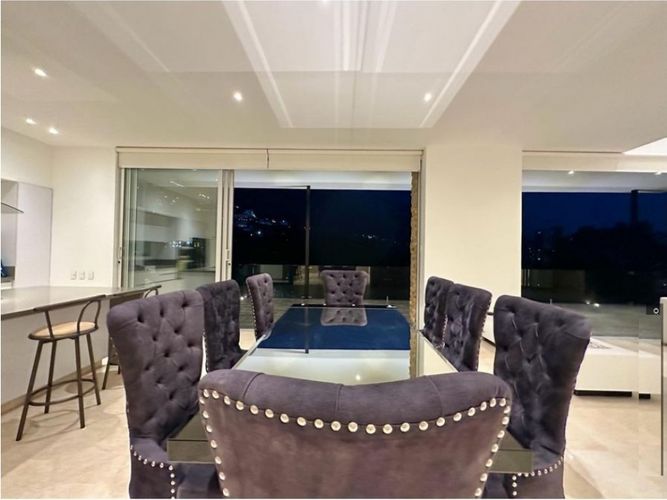 Casa de 5 alcobas en venta en Las Palmas, Medellín, 780 m² · foto 3 de 24