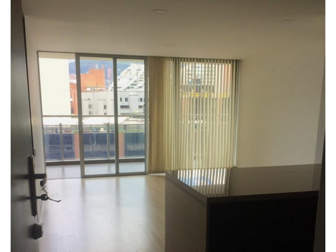 Apartamento de 2 alcobas en arriendo en Oviedo, Medellín, 100 m² · foto 3 de 17