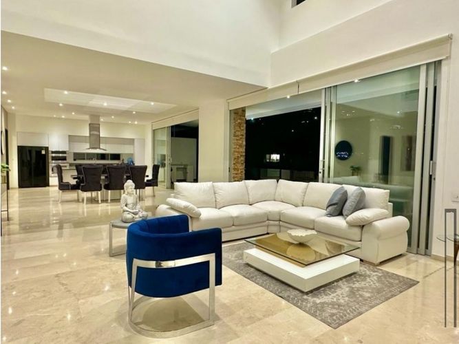 Casa de 5 alcobas en venta en Las Palmas, Medellín, 780 m² · foto 6 de 24