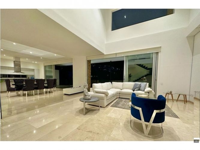 Casa de 5 alcobas en venta en Las Palmas, Medellín, 780 m² · foto 9 de 24