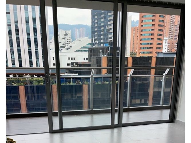 Apartamento de 2 alcobas en arriendo en Oviedo, Medellín, 100 m² · foto 7 de 17