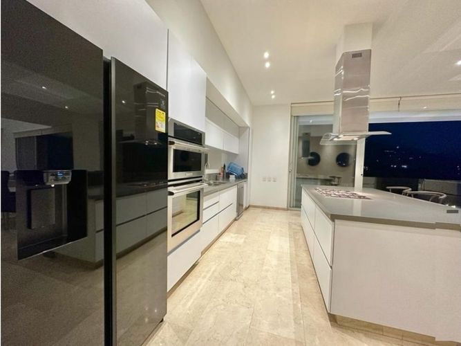 Casa de 5 alcobas en venta en Las Palmas, Medellín, 780 m² · foto 10 de 24