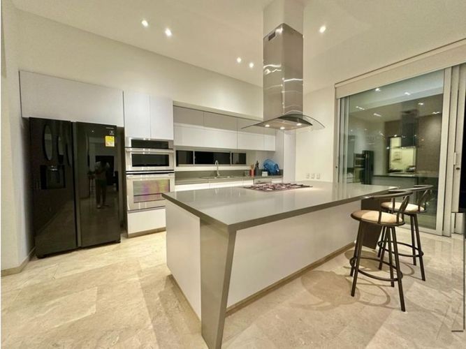 Casa de 5 alcobas en venta en Las Palmas, Medellín, 780 m² · foto 11 de 24