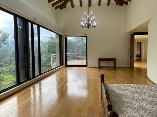 Casa de 3 alcobas en venta en El Retiro, 787 m² · foto 3 de 20