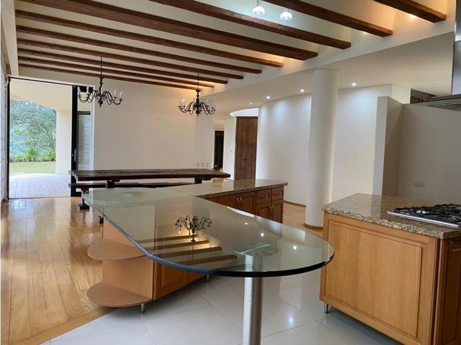 Casa de 3 alcobas en venta en El Retiro, 787 m² · foto 10 de 20