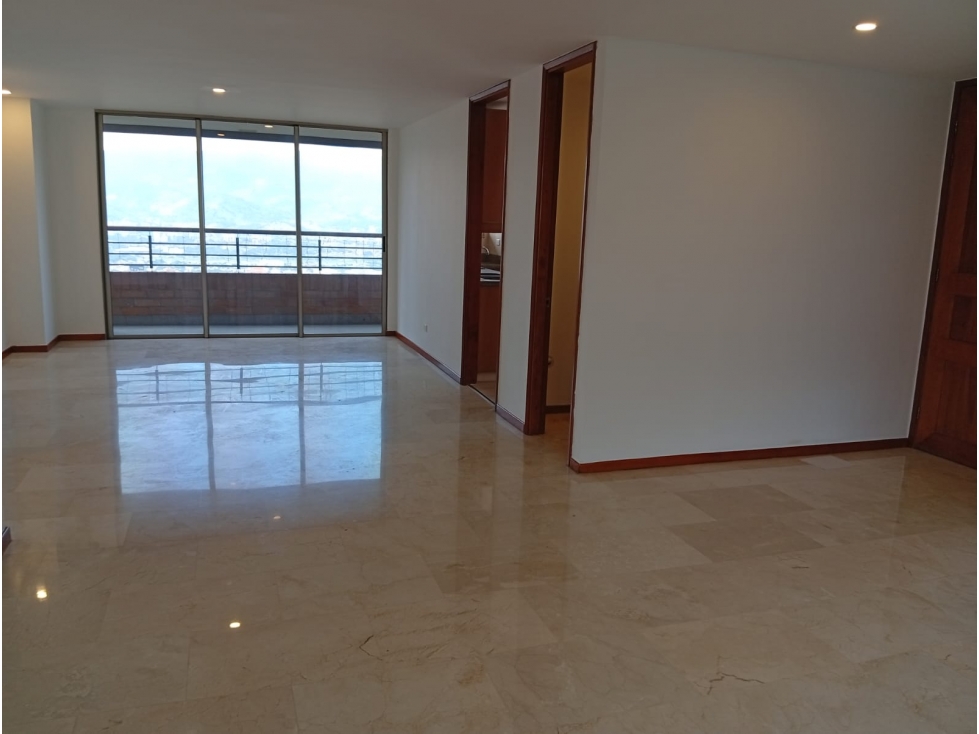 Apartamento en arriendo en Los Naranjos, Medellín · foto 19 de 19
