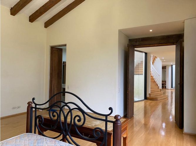 Casa de 3 alcobas en venta en El Retiro, 787 m² · foto 18 de 20