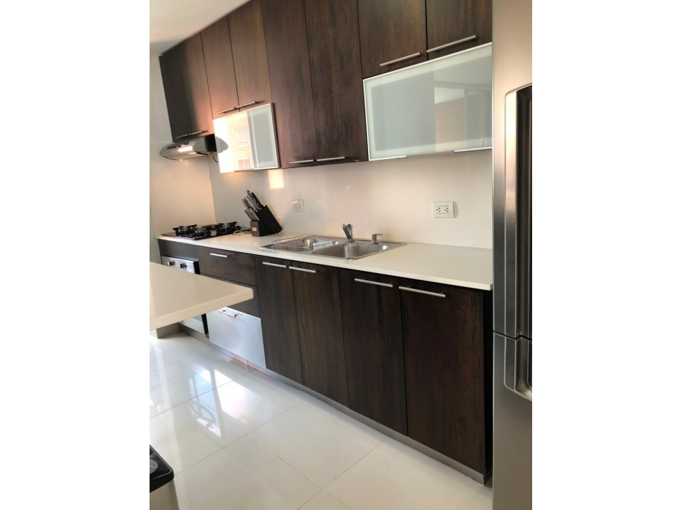 Apartamento en arriendo en Lalinde, Medellín · foto 16 de 17