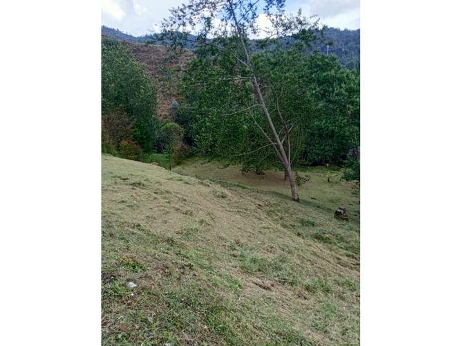 Lote en venta en Loma Del Escobero, Envigado, 1700 m² · foto 5 de 10