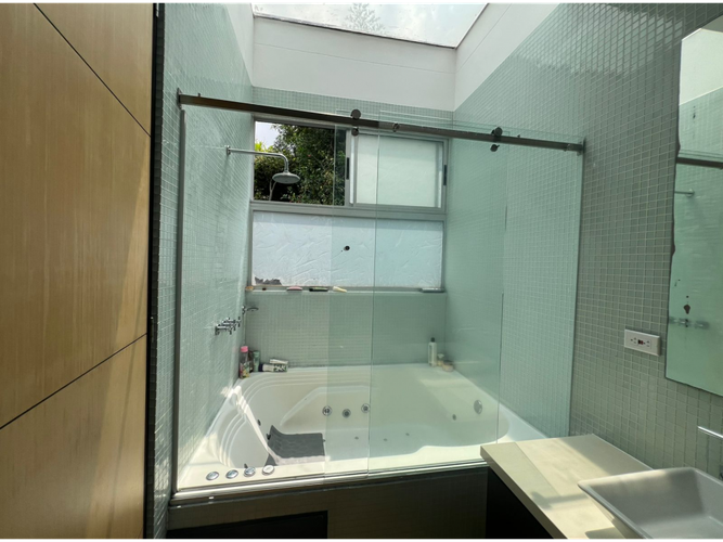 Casa de 4 alcobas en venta en Loma El Atravesado, Envigado, 345 m² · foto 20 de 24