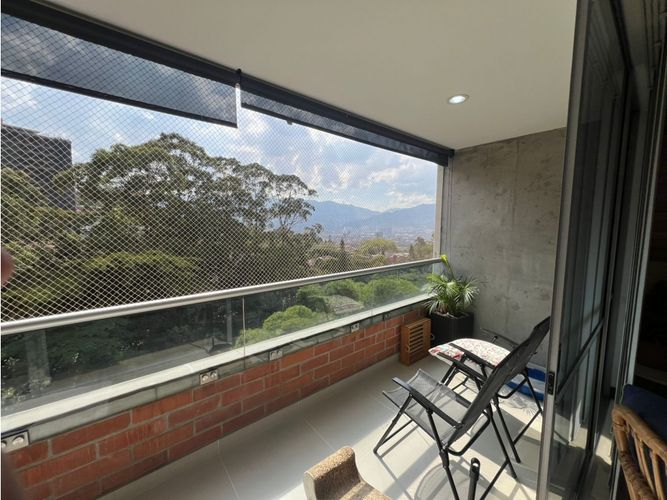 Apartamento de 3 alcobas en venta en Loma Del Chocho, Envigado, 129 m² · foto 2 de 16