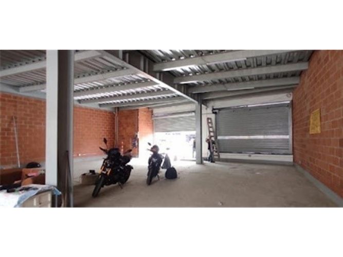 Bodega en arriendo en La América, Medellín, 290 m² · foto 7 de 16