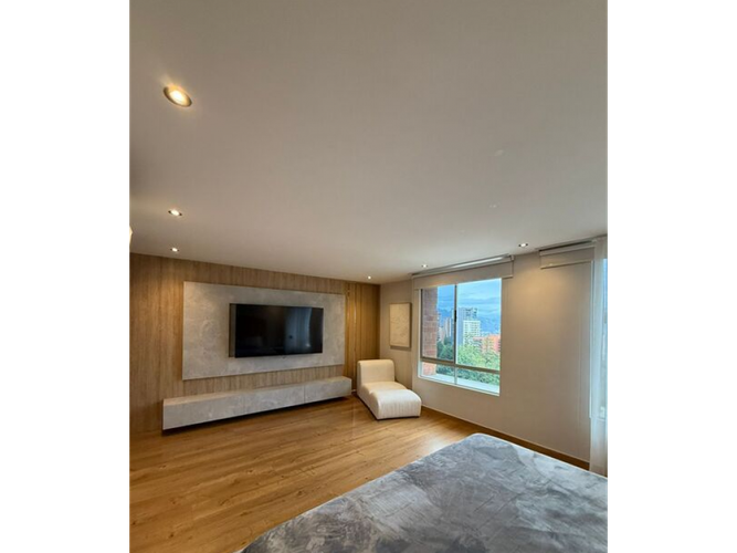 Apartamento en venta en El Tesoro, Medellín · foto 15 de 17