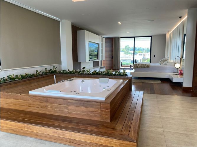 Casa de 5 alcobas en venta en Llano Grande, Rionegro, 800 m² · foto 17 de 18