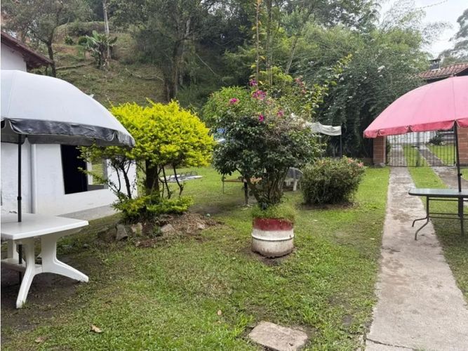 Casa de 7 alcobas en venta en San Antonio De Pereira, El Carmen de Viboral, 532 m² · foto 6 de 17