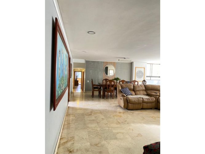 Apartamento de 4 alcobas en arriendo en Los Balsos, Medellín, 200 m² · foto 3 de 24