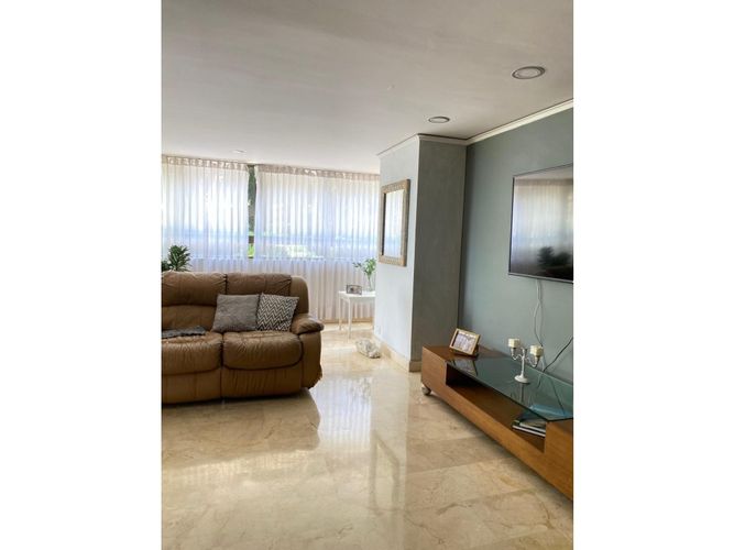 Apartamento de 4 alcobas en arriendo en Los Balsos, Medellín, 200 m² · foto 6 de 24