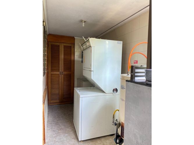 Apartamento de 4 alcobas en arriendo en Los Balsos, Medellín, 200 m² · foto 20 de 24