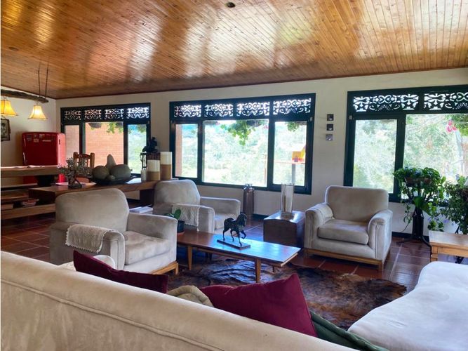 Casa de 4 alcobas en venta en Pantanillo, El Retiro, 440 m² · foto 2 de 19