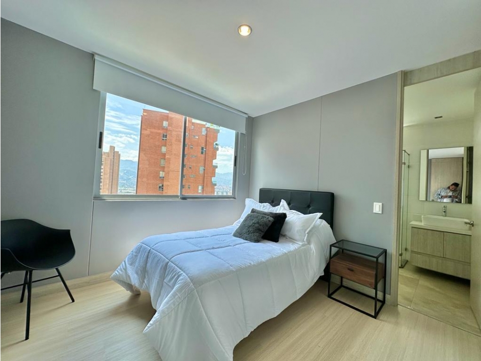 Apartamento en arriendo en La Linde, Medellín · foto 9 de 13