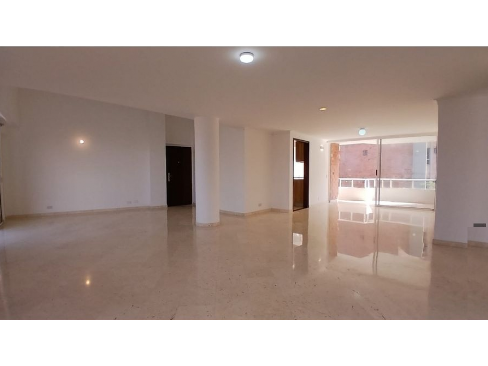 Apartamento en arriendo en El Tesoro, Medellín · foto 2 de 20