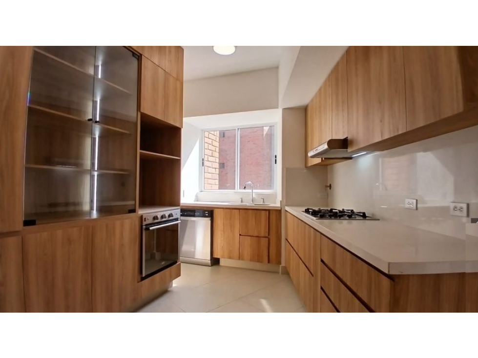 Apartamento en arriendo en El Tesoro, Medellín · foto 5 de 20