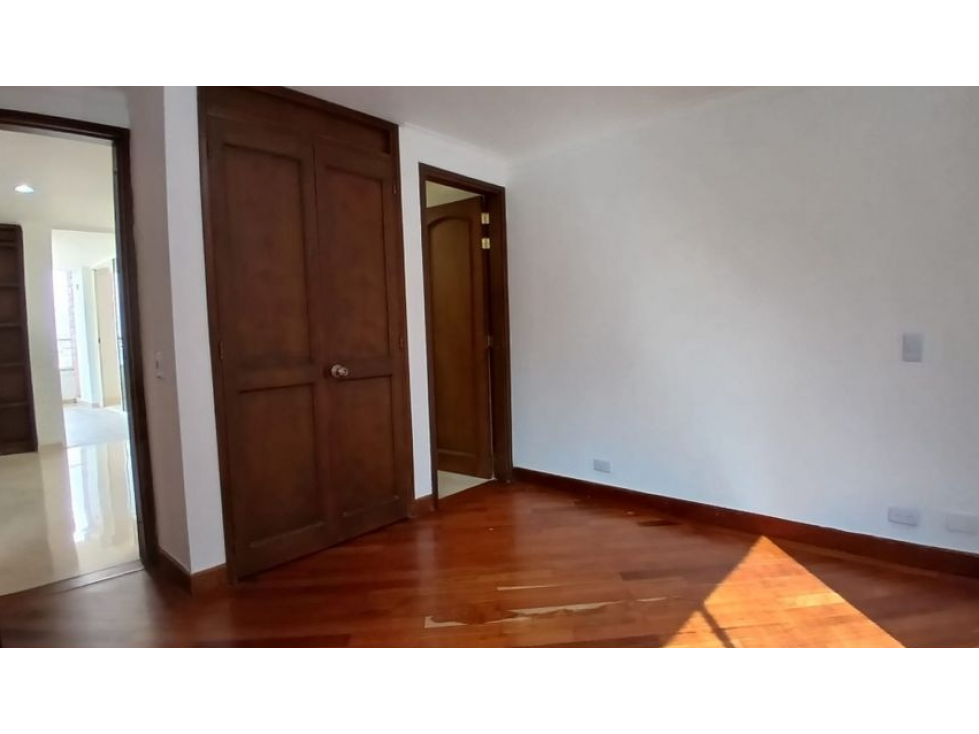 Apartamento en arriendo en El Tesoro, Medellín · foto 10 de 20