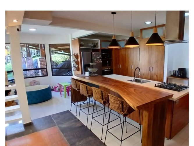 Casa de 6 alcobas en venta en Loma El Atravesado, Envigado, 114 m² · foto 9 de 24