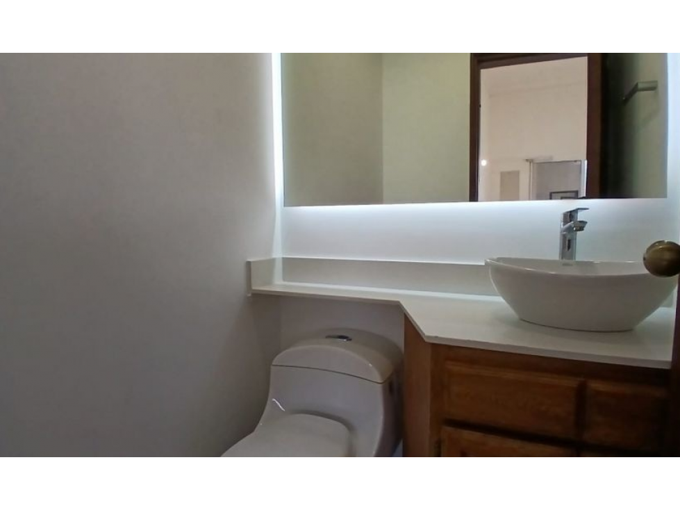 Apartamento en arriendo en El Tesoro, Medellín · foto 19 de 20