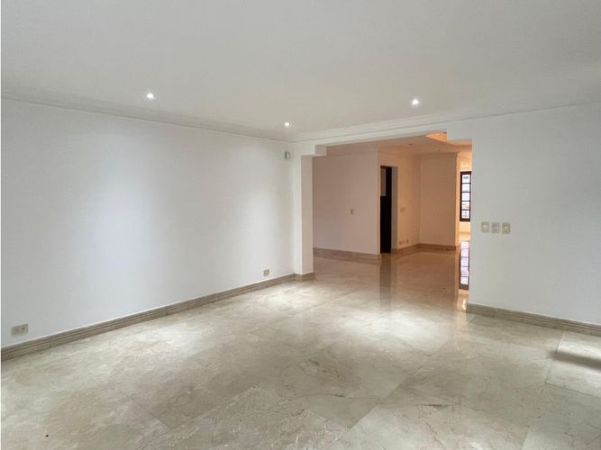Apartamento de 5 alcobas en venta en La Calera, Medellín, 900 m² · foto 13 de 24
