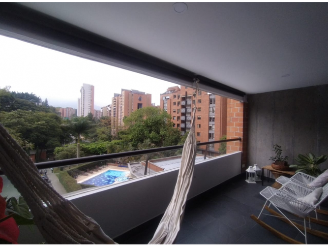 Apartamento de 3 alcobas en arriendo en Loma Benedictinos, Medellín, 114 m² · foto 2 de 19