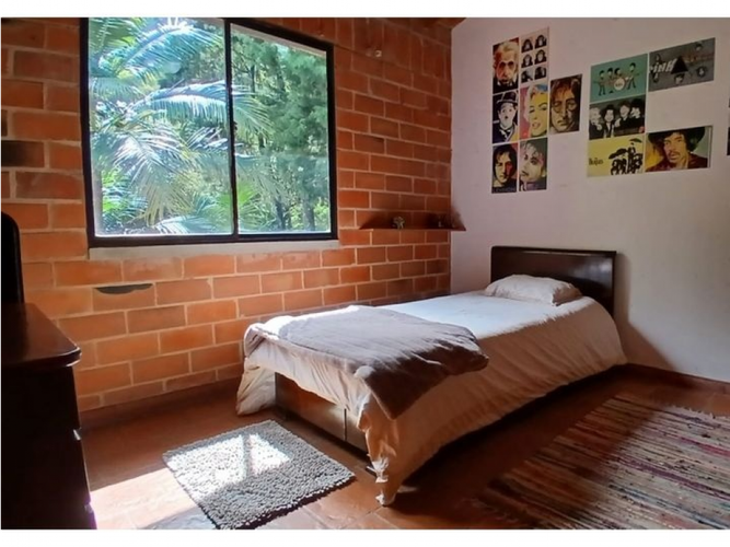 Casa de 6 alcobas en venta en Loma El Atravesado, Envigado, 114 m² · foto 16 de 24