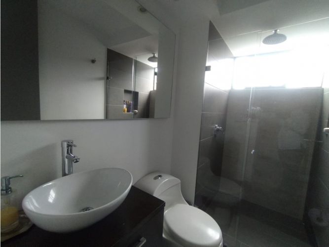 Apartamento de 3 alcobas en arriendo en Loma Benedictinos, Medellín, 114 m² · foto 13 de 19