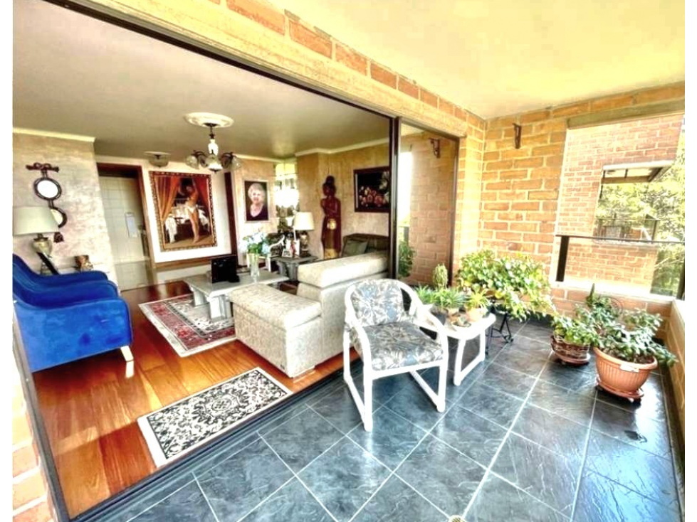 Apartamento en arriendo en Loma De Los Gonzalez, Medellín · foto 3 de 18