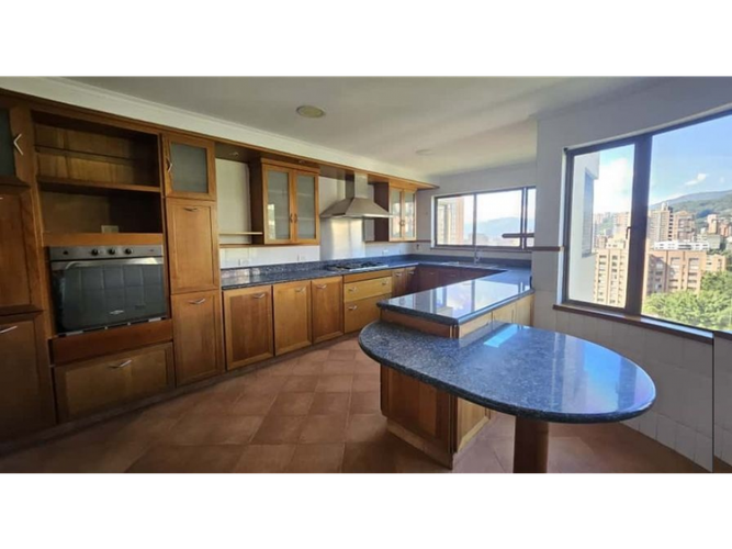 Apartamento de 3 alcobas en venta en Loma De Los Gonzalez, Medellín, 386 m² · foto 8 de 23
