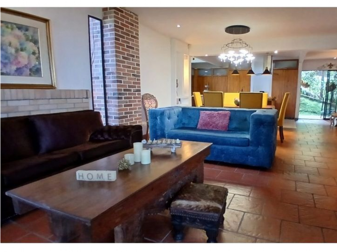Casa de 6 alcobas en arriendo en Loma El Atravesado, Envigado, 114 m² · foto 8 de 24