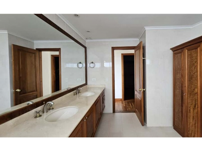 Apartamento de 3 alcobas en venta en Loma De Los Gonzalez, Medellín, 386 m² · foto 18 de 23