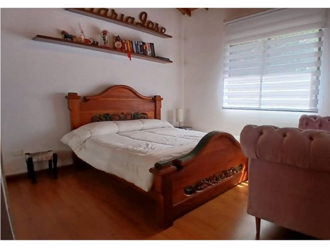 Casa de 6 alcobas en arriendo en Loma El Atravesado, Envigado, 114 m² · foto 18 de 24