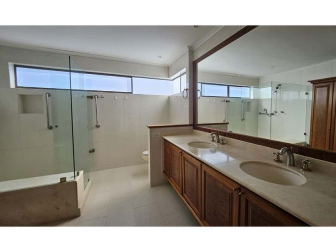 Apartamento de 3 alcobas en venta en Loma De Los Gonzalez, Medellín, 386 m² · foto 19 de 23