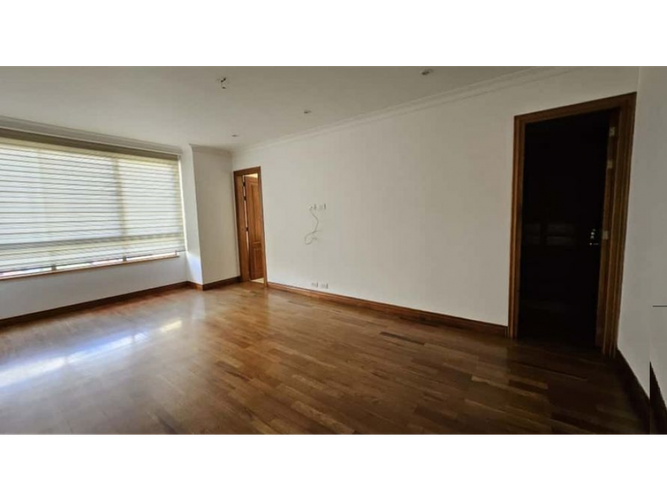 Apartamento de 3 alcobas en arriendo en Loma De Los Gonzalez, Medellín, 386 m² · foto 13 de 23