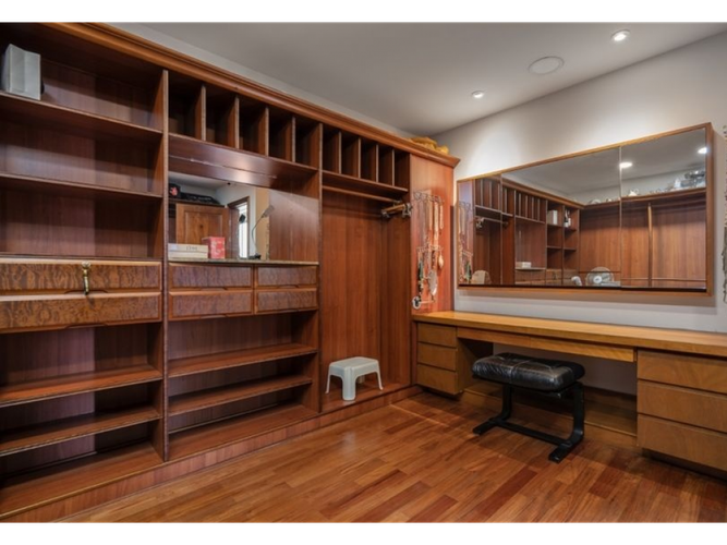 Apartamento de 3 alcobas en arriendo en Loma De Los Gonzalez, Medellín, 386 m² · foto 20 de 23