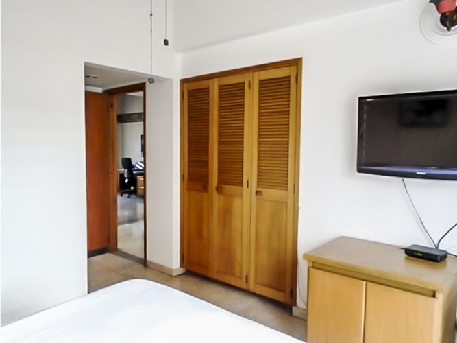 Casa de 4 alcobas en venta en Las Palmas, Medellín, 264 m² · foto 4 de 11