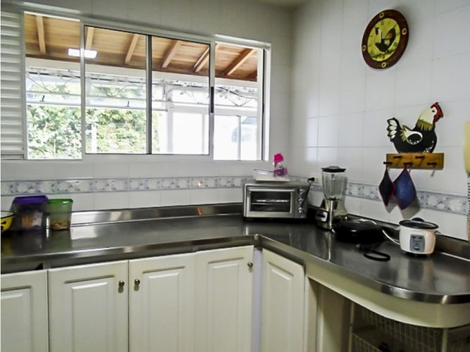 Casa de 4 alcobas en venta en Las Palmas, Medellín, 264 m² · foto 7 de 11