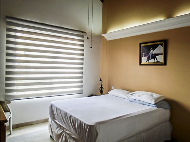 Casa de 4 alcobas en venta en Las Palmas, Medellín, 264 m² · foto 9 de 11