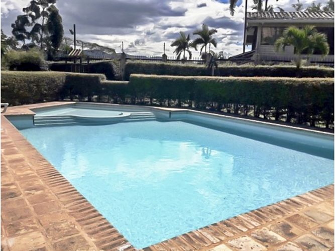 Casa de 4 alcobas en venta en Las Palmas, Medellín, 264 m² · foto 11 de 11