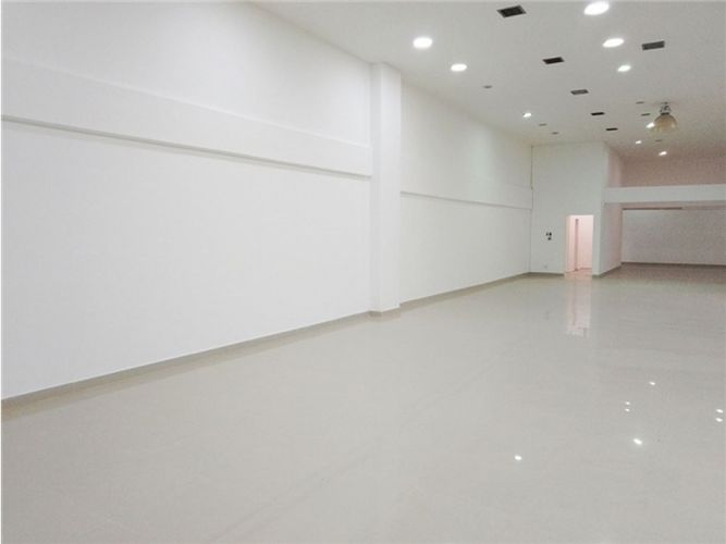 Local en arriendo en Colombia, Medellín, 300 m² · foto 4 de 12