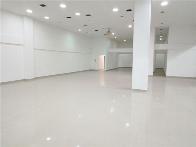 Local en arriendo en Colombia, Medellín, 300 m² · foto 8 de 12