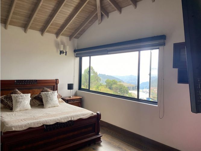 Casa de 4 alcobas en venta en Loma Del Escobero, Envigado, 400 m² · foto 9 de 15