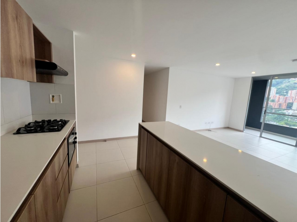 Apartamento en arriendo en Ciudad Del Río, Medellín · foto 2 de 19