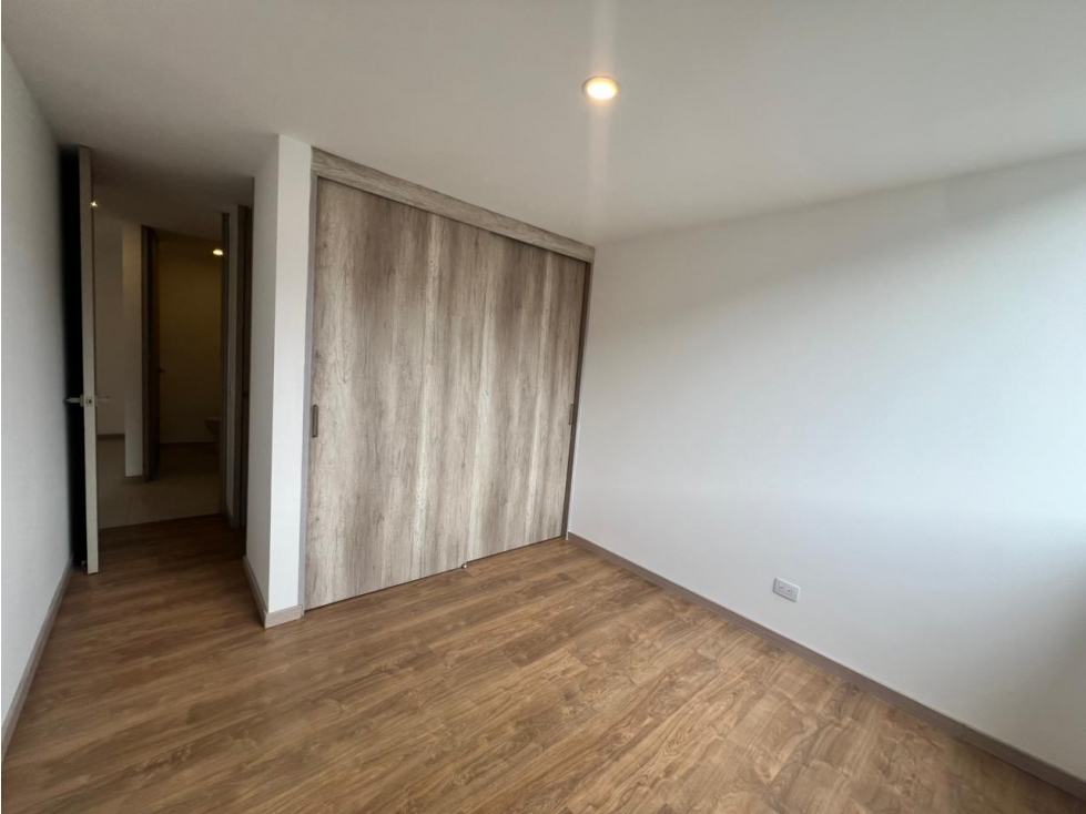 Apartamento en arriendo en Ciudad Del Río, Medellín · foto 8 de 19